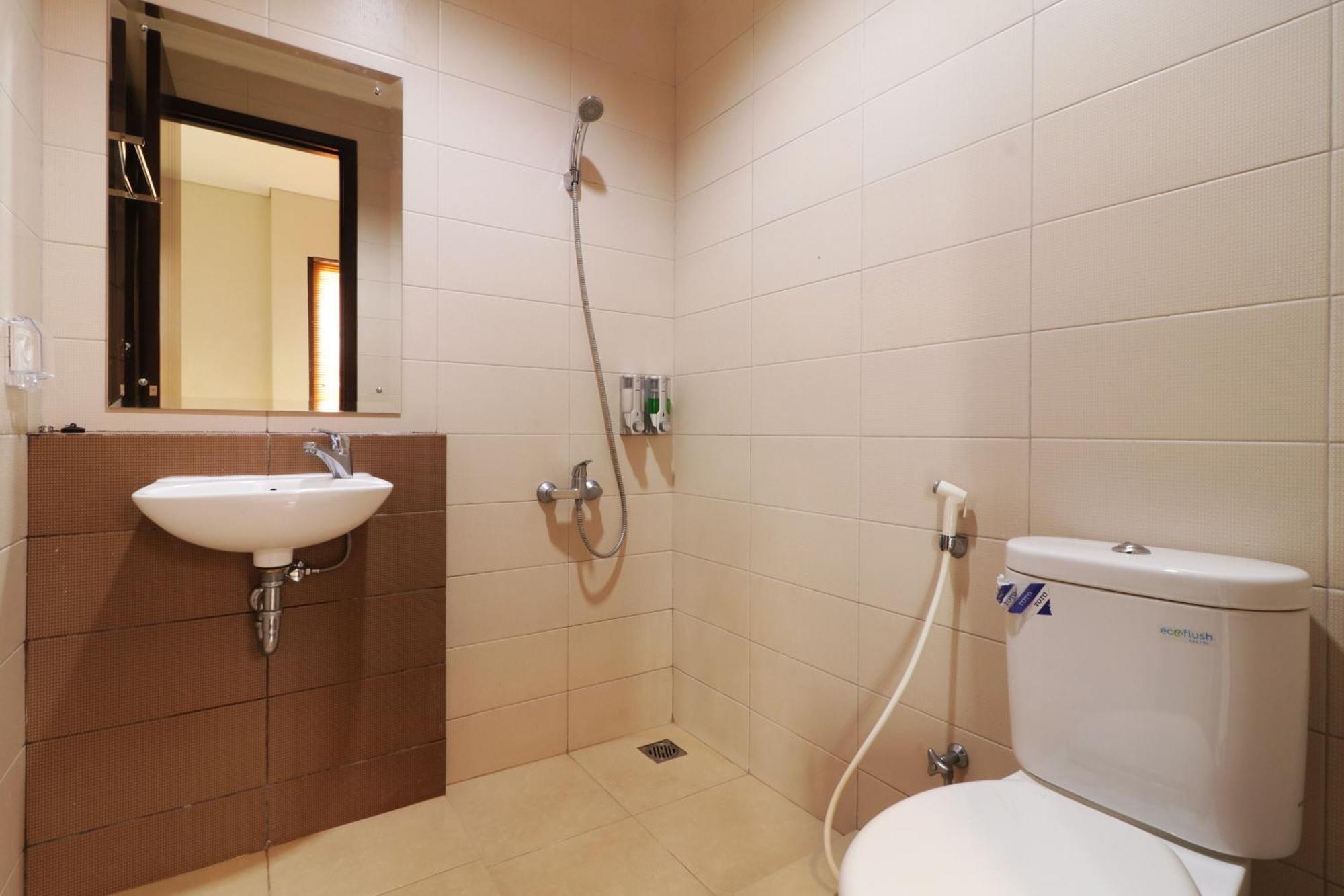 Oliver'S Guest House Тангеранг Экстерьер фото